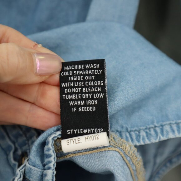 Ashley Mason Denim Button-Up Shirt Womens Medium Light Wash Distressed Boho Y2K - Picture 5 of 8